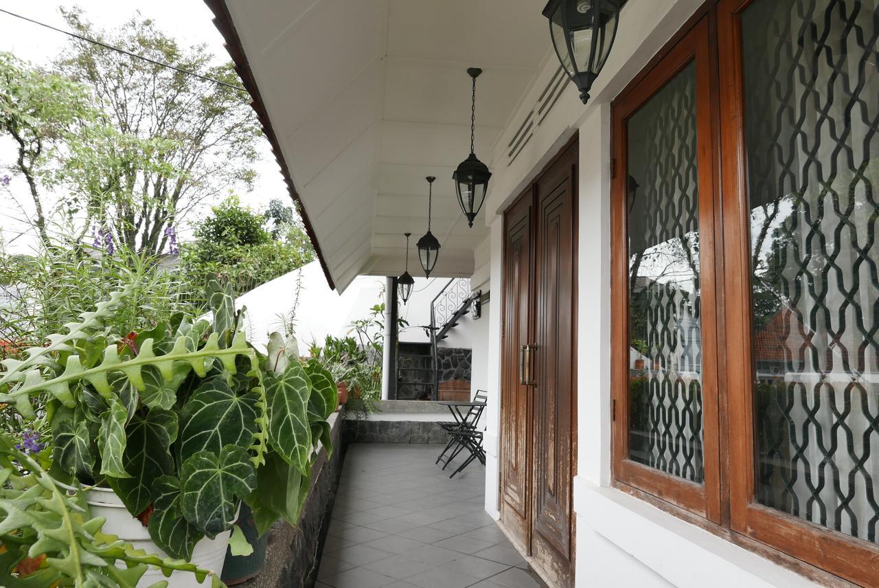 Ciwulan 36 Guest House Bandung Luaran gambar